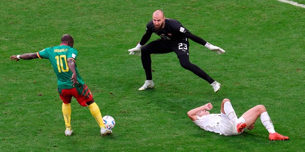 Camerun-Serbia 3-3: Milinkovic gol non basta, Vlahovic in panchina