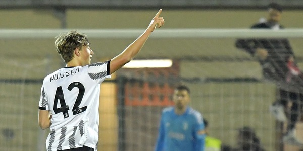 Huijsen, eroe Next Gen: doppietta e rigore, Foggia ko e Juve in finale