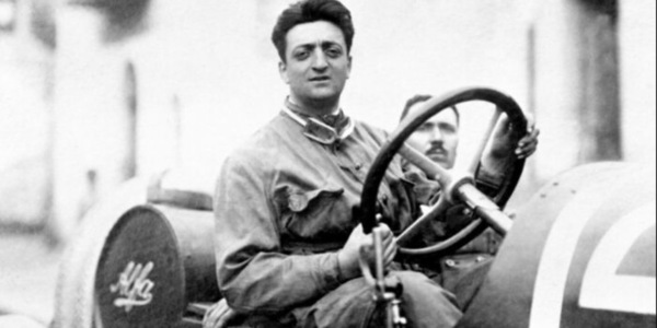 Ferrari ricorda Enzo: il tributo per i 125 anni del Drake è da brividi VIDEO