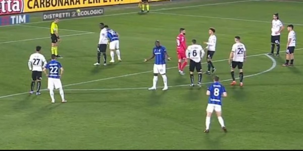 Il rigore che spacca l'Inter: Lukaku non si capacita e Lautaro sbaglia