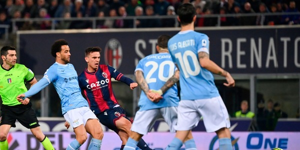 Bologna-Lazio 0-0: occasioni per Pedro e Zaccagni, palo Ferguson