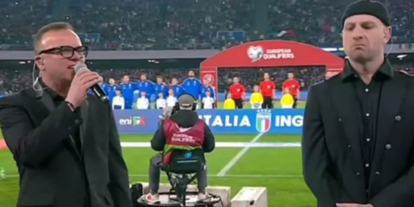 Italia-Inghilterra, l’obbrobrio dell’inno trash-dance