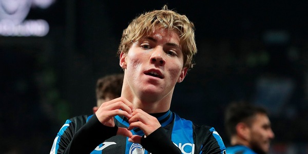 Il decollo di Hojlund, vero gioiello di mercato: piace a tutti, anche alla Juve
