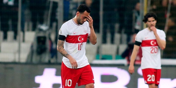 Turchia-Croazia, Calhanoglu esce per infortunio: Juve-Inter a rischio?