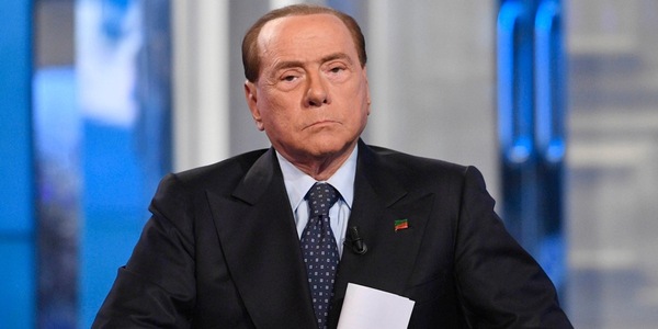 Berlusconi ha la leucemia: già iniziata la chemioterapia