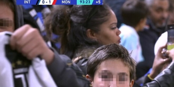 Maglia Juve a Inter-Monza, il piccolo tifoso bianconero diventa virale VIDEO