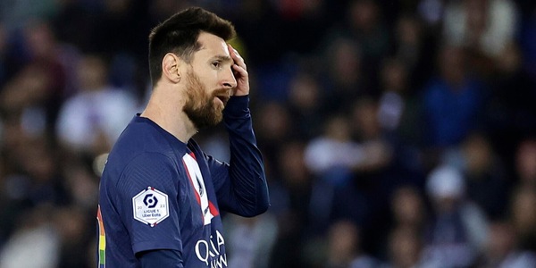 Messi divide i tifosi del Psg: fischiato e applaudito nel 5-0 all'Ajaccio