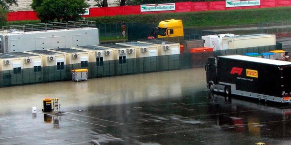 Imola, GP F1 a rischio: l'inondazione fa paura, evacuato il circuito!