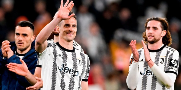 Juventus, su Milik ancora dubbi e per Frattesi quanta concorrenza
