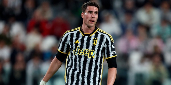 Juve, Vlahovic mollato dal Bayern? Dalla Germania: “Non è più la priorità”