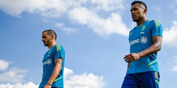 Alex Sandro e Bonucci, il calciomercato Juve e le sirene d'Arabia