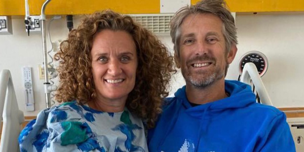 Van der Sar è uscito dalla terapia intensiva, il messaggio: "Sono felice"