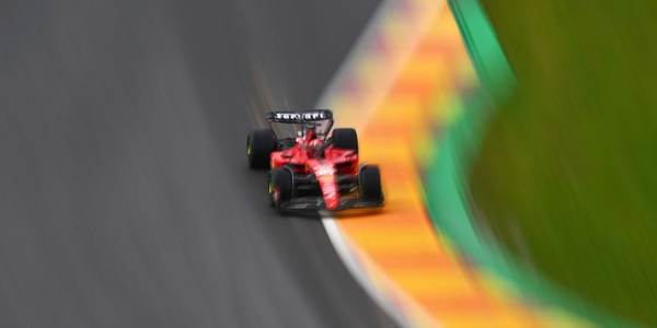Leclerc show in Belgio: è 2° ma Ferrari in pole per penalità di Verstappen