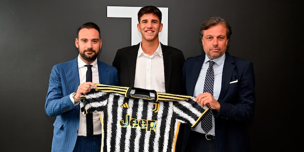 Facundo Gonzalez ufficiale alla Juve dal Valencia: comunicato e dettagli