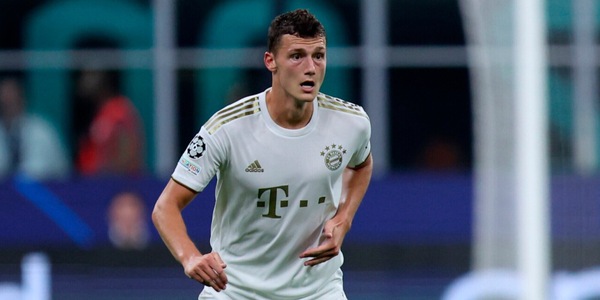 Inter, Pavard non si allena col Bayern. E c'è l'indizio social di Zanetti