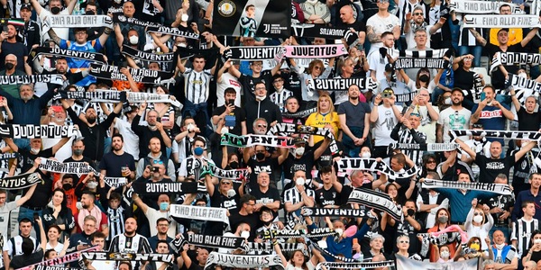 Lo Stadium, Juventus-Lazio e la questione tifo: il compleanno e il salotto