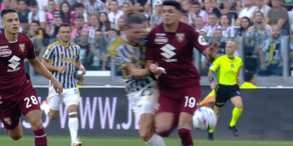 Derby, fischia CalVARese: Bellanova non è DOGSO, sull'1-0 tocca Tameze
