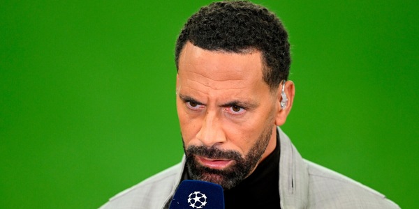 Rio Ferdinand scompare da Psg-Newcastle: "Ha avuto un malore"