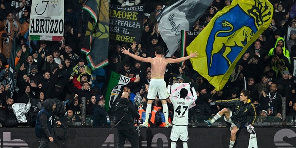 Vlahovic all'ultimo respiro! Juve, 2-1 alla Salernitana: l'Inter torna a -2