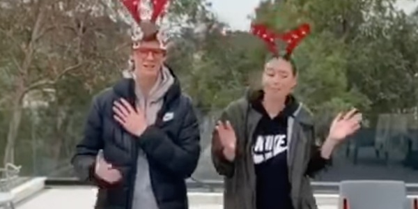 La Sharapova, Sinner e le corna...di Natale: cosa c'è dietro il video virale
