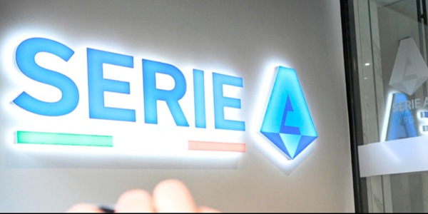 Serie A, cambio epocale: via Tim dopo 25 anni. Il nuovo sponsor