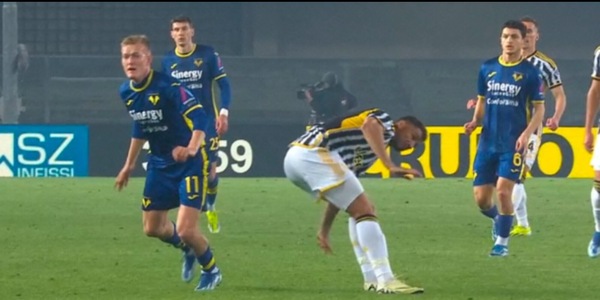 Danilo, ko e finale convulso: non può uscire e fa pure il centravanti Juve