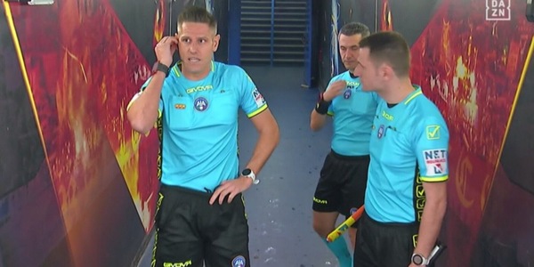 L'arbitro di Lecce-Inter cambia all'intervallo! Da Doveri a Baroni, il motivo