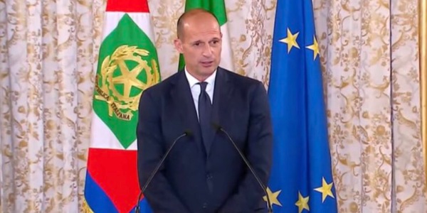 Ministro della Difesa eletto a Corto Muso: Allegri al Quirinale diventa virale