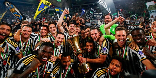 "Veni. Vidi. Vici": buongiorno Juve dopo la Coppa Italia. Tutte le reazioni