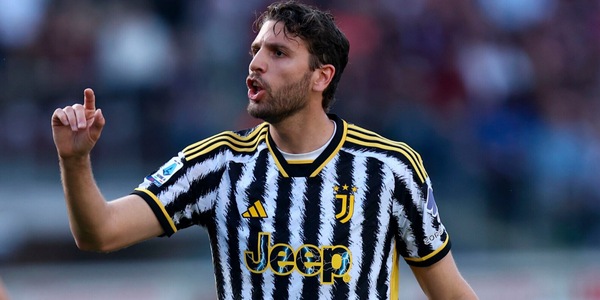 Locatelli nero di rabbia, Motta lo cambia: altro ruolo nella nuova Juve