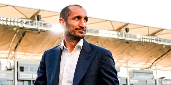 Chiellini, la delusione Juve e il difensore del futuro: “Come lui davvero pochi”