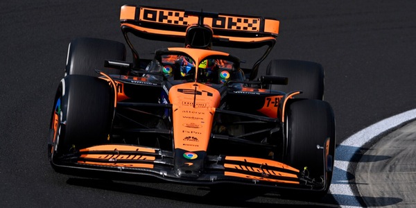 Piastri vince, doppietta McLaren in Ungheria. Ferrari giù dal podio, Hamilton terzo