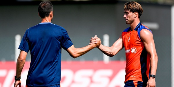 Nuovi partner, testa e fisico Champions: Juve, per Vlahovic trattamento Motta