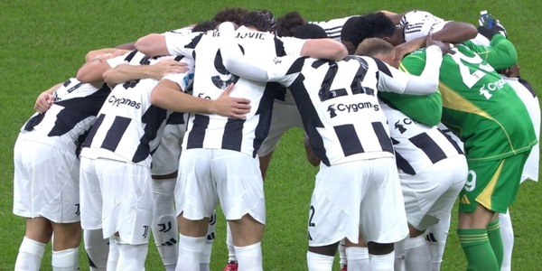Juve, la reazione social di gruppo esalta i tifosi: il dettaglio non sfugge