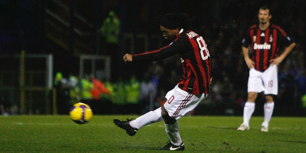 Ma quale San Siro e Bernabeu: Ronaldinho e "l'atmosfera più bella di tutte"