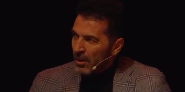 Buffon sta con Motta: "Abituato a certe pressioni. Certo, sostituire Allegri..."