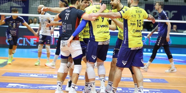 Modena sbanca Monza, brianzoli sempre più giù