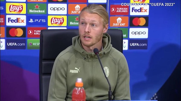 Kjaer lascia il calcio