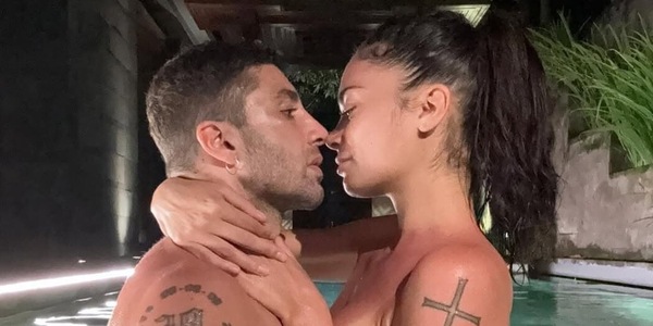 Elodie e il sesso la prima volta: "Inutilità". Iannone, "Perché me lo tengo stretto"