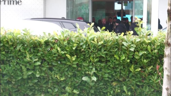 Milan, l'arrivo a Milano di Walker: le prime immagini del calciatore inglese