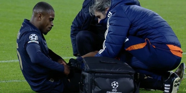 Infortunio Kalulu in Juve-Benfica, al suo posto Locatelli: cos'è successo