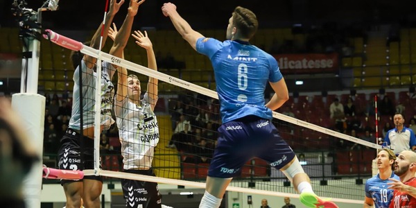 Champions League: Monza supera i Grizzlys e vola ai quarti