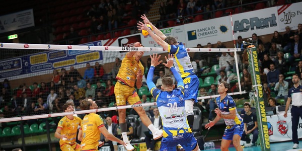 Acicastello-Cuneo è l'anticipo della 7a giornata