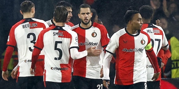 Milan, altra delusione: vince il Feyenoord. Paixao show, Hancko annulla Gimenez