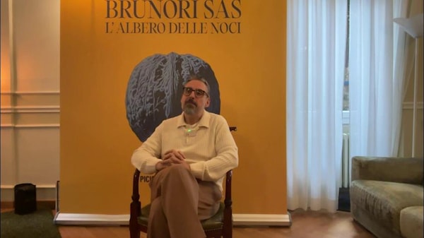 Brunori e la passione per la boxe e l'incontro con Tony Effe