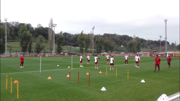 Roma, allenamento prima della sfida di Europa League