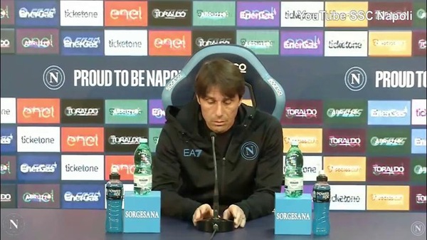 Scudetto al Napoli e Champions all'Inter? Conte non risponde a Ausilio: "Superfluo parlarne"