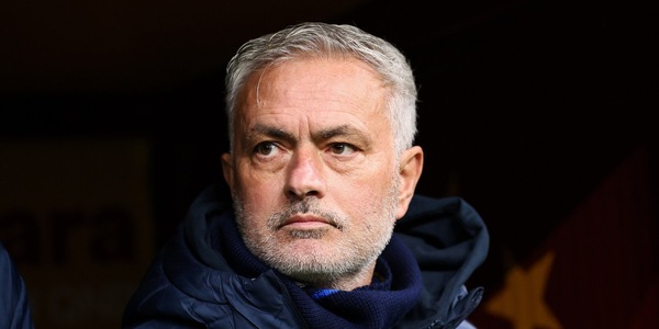 Mourinho shock, denuncia del Galatasaray per razzismo: cosa è successo