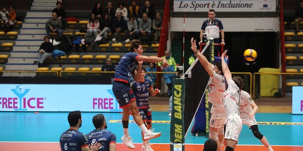 Acicastello torna alla vitoria contro Fano