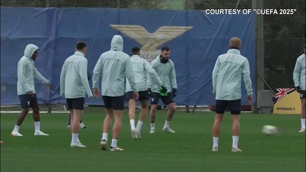 Lazio: allenamento bagnato, c'è anche Castellanos